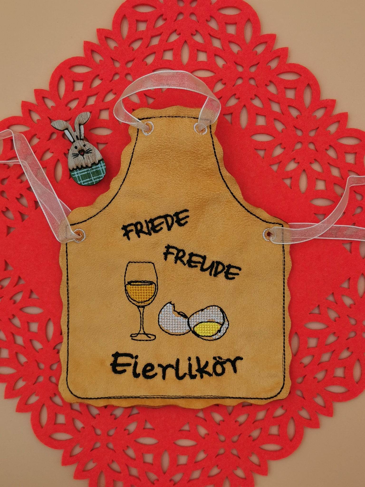 Stickdatei - ITH Mini-Flaschenschürzen Eierlikör (kleine Flaschen) - Sewando