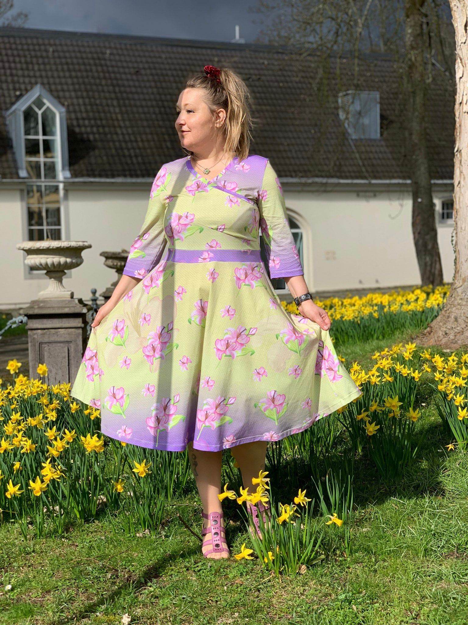 Schnittmuster Kleid für Damen mit Wickeloptik Francine Gr. 32-48 - Sewando