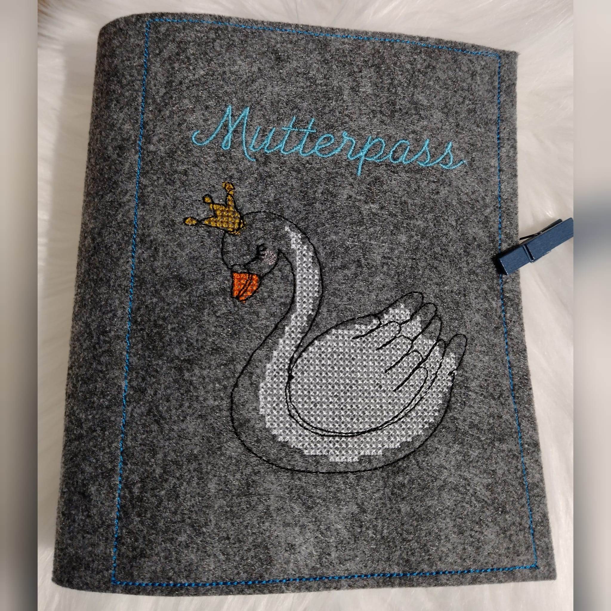 Stickdatei - Mutterpass-Hüllen (4 Motive) - Sewando