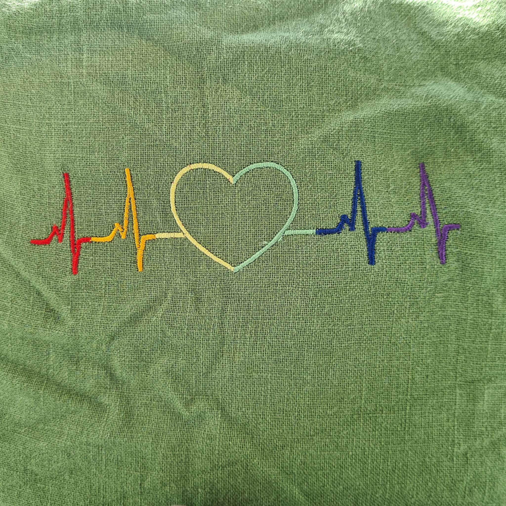 Stickdatei - Herzfrequenz Regenbogen - Sewando