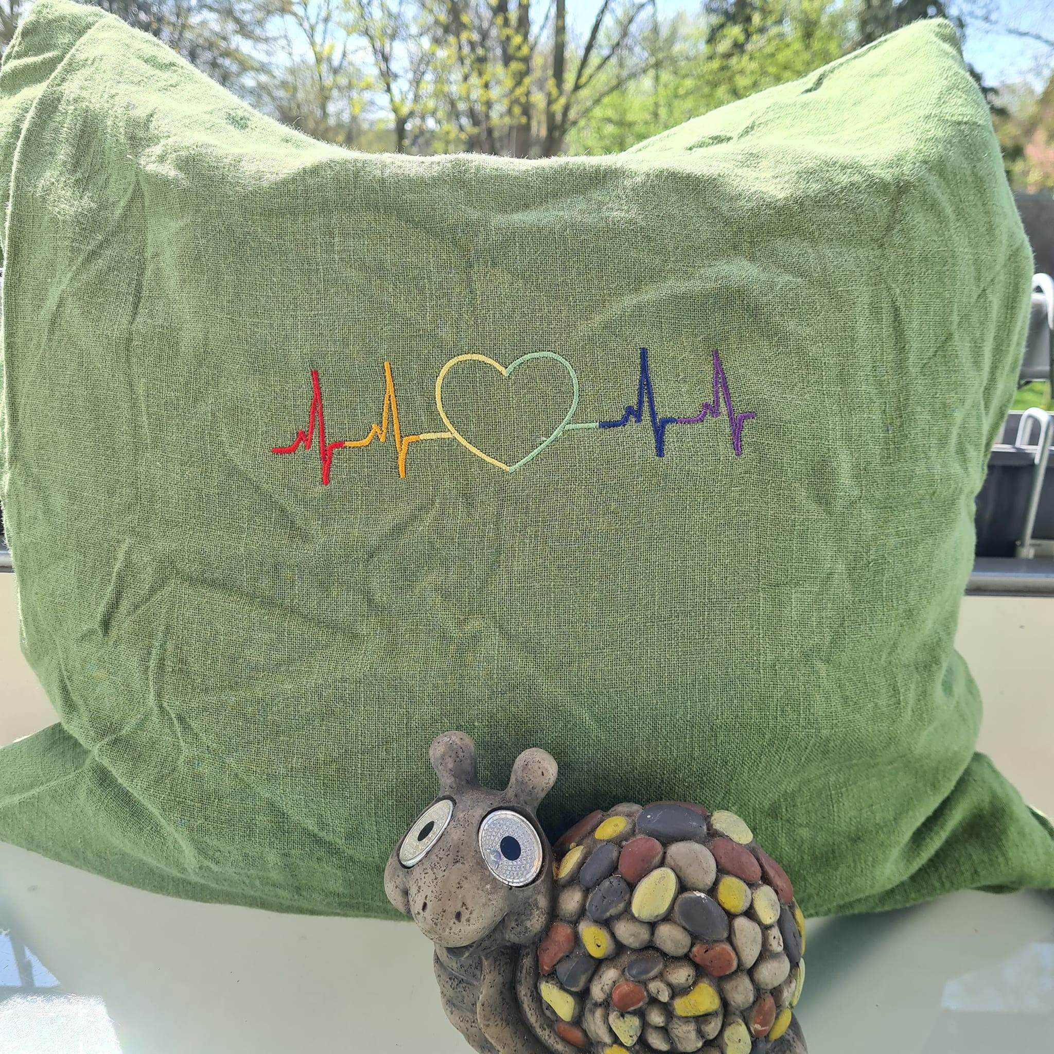 Stickdatei - Herzfrequenz Regenbogen - Sewando