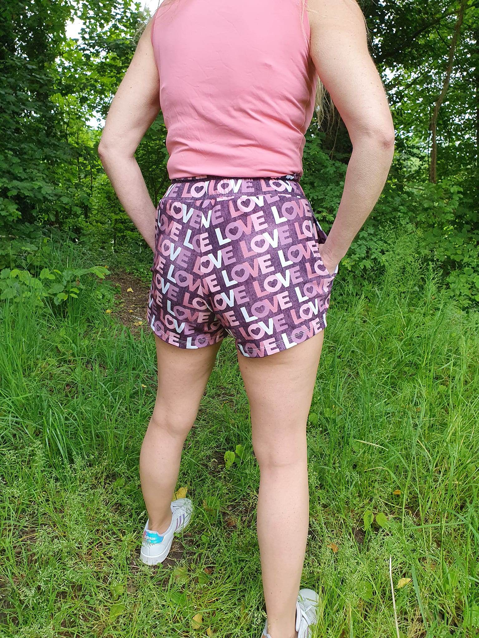 Schnittmuster Shorts für Damen Amora Gr. 32-48 - Sewando