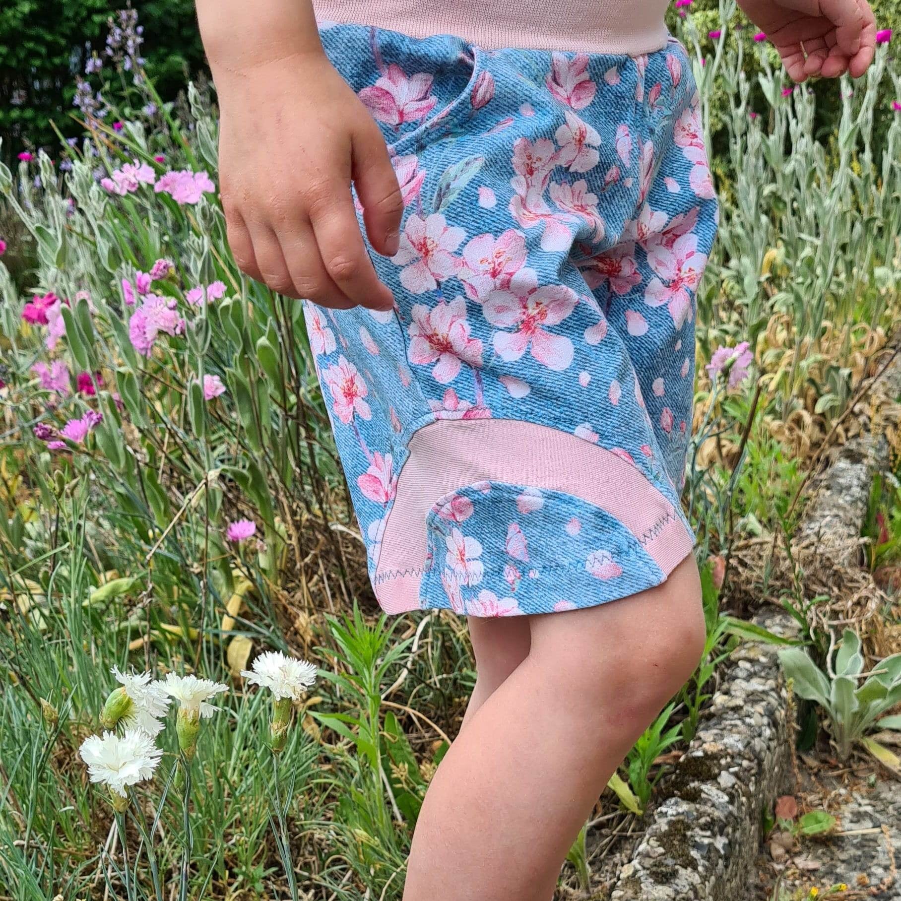 Schnittmuster *Big Wave Shorts* Variante Baby & Kids Gr. 74-122 - Sewando
