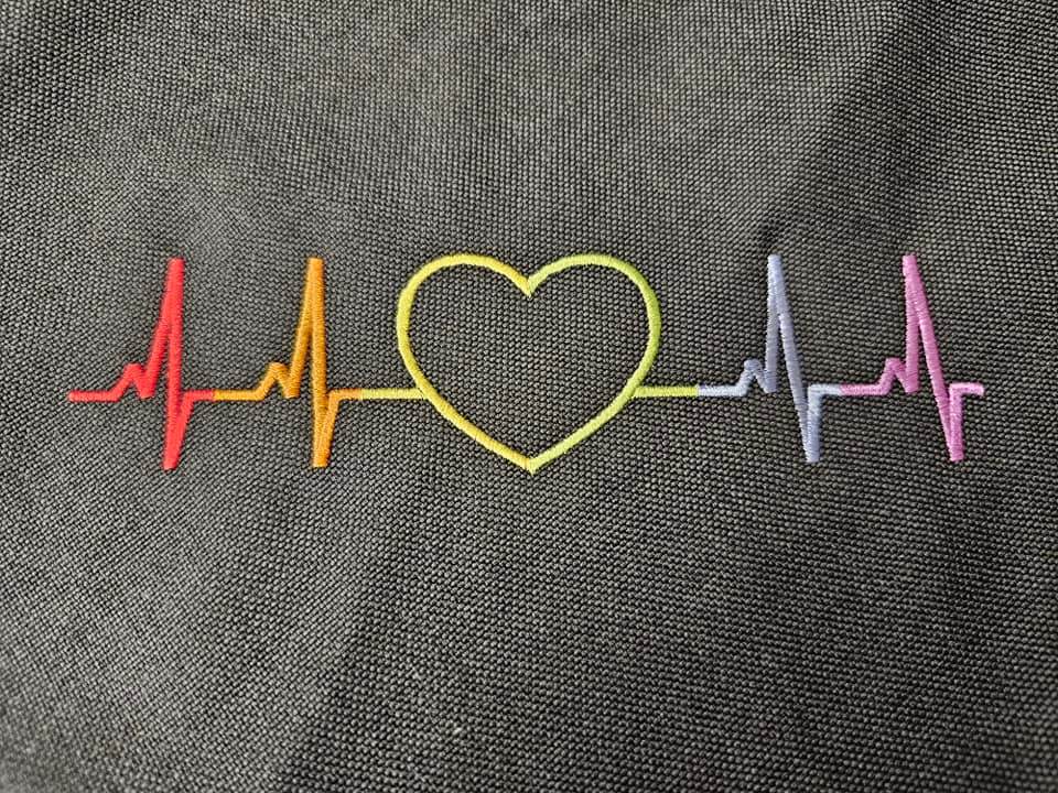 Stickdatei - Herzfrequenz Regenbogen - Sewando