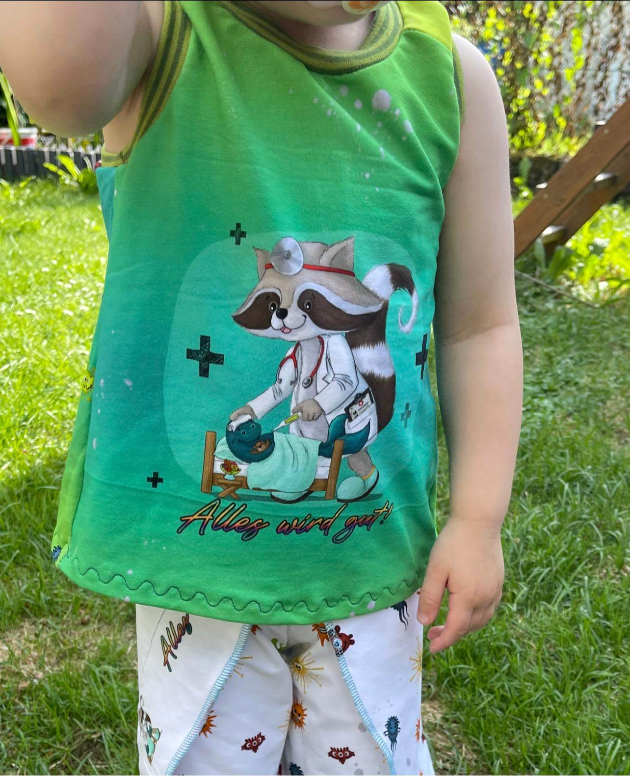 Schnittmuster Racerback Tanktop Shirt Kira für Mädchen Gr.92-164 - Sewando