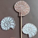 9x Stickdatei Fossil Satinstick und ITH - Sewando