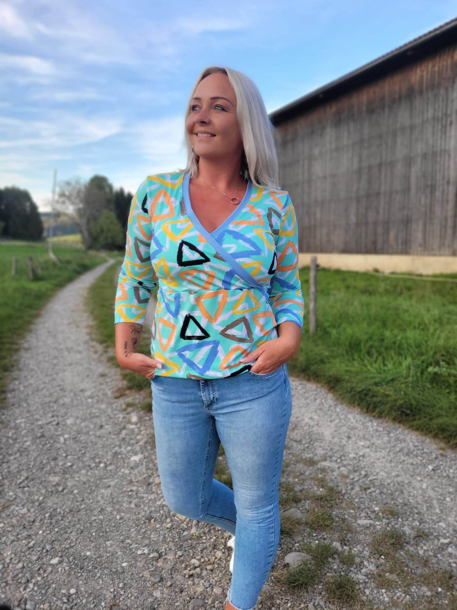 Schnittmuster Wickelshirt EDLING Gr. 34-54 : - Sewando