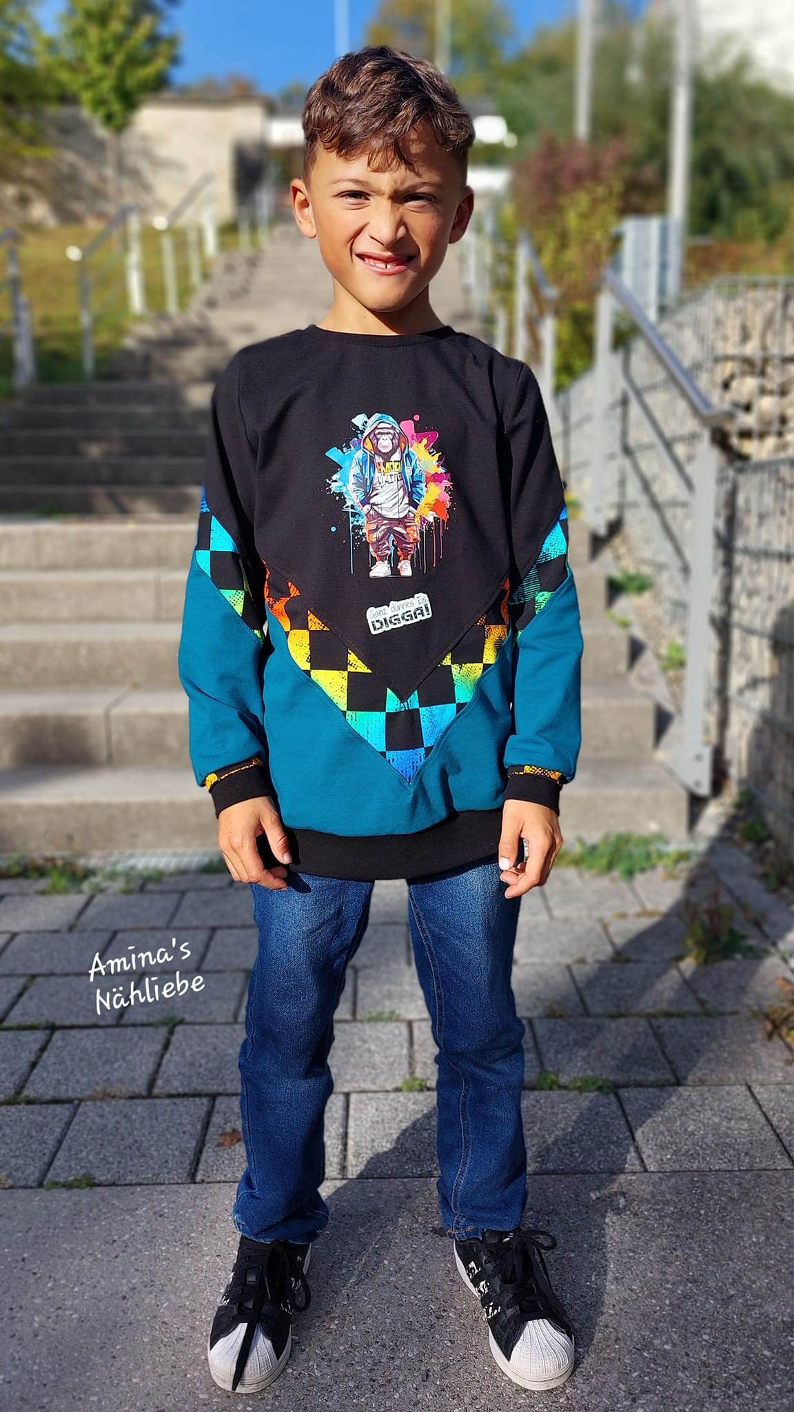 Schnittmuster *Big Funnel Hoodie & Hoodiekleid* Gr. 62-176 - Sewando