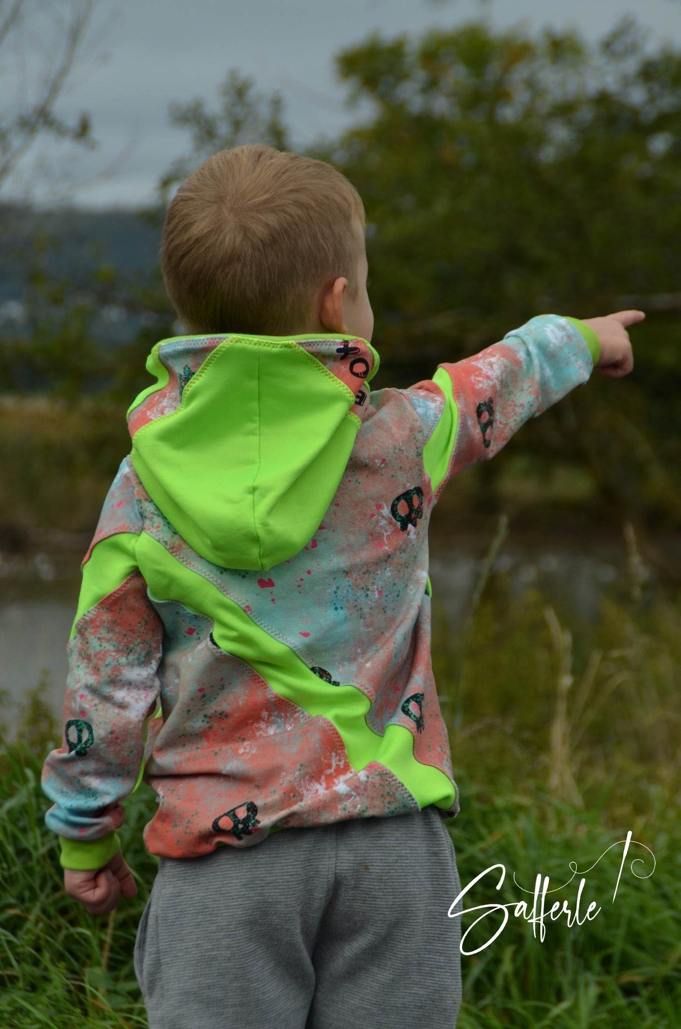 Schnittmuster *Big Funnel Hoodie & Hoodiekleid* Gr. 62-176 - Sewando
