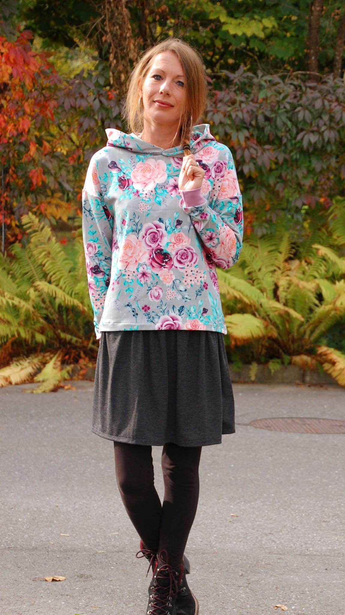 Schnittmuster Hoodie/Kleid/Rock GREDING Gr. 34-56 : - Sewando
