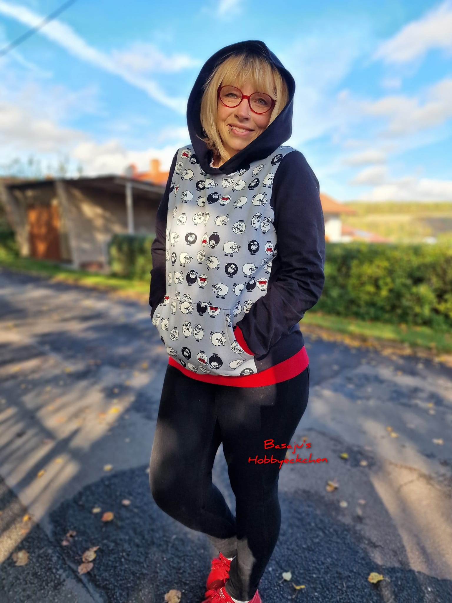 Schnittmuster Steff Hoodie Gr. XS - XL - Sewando