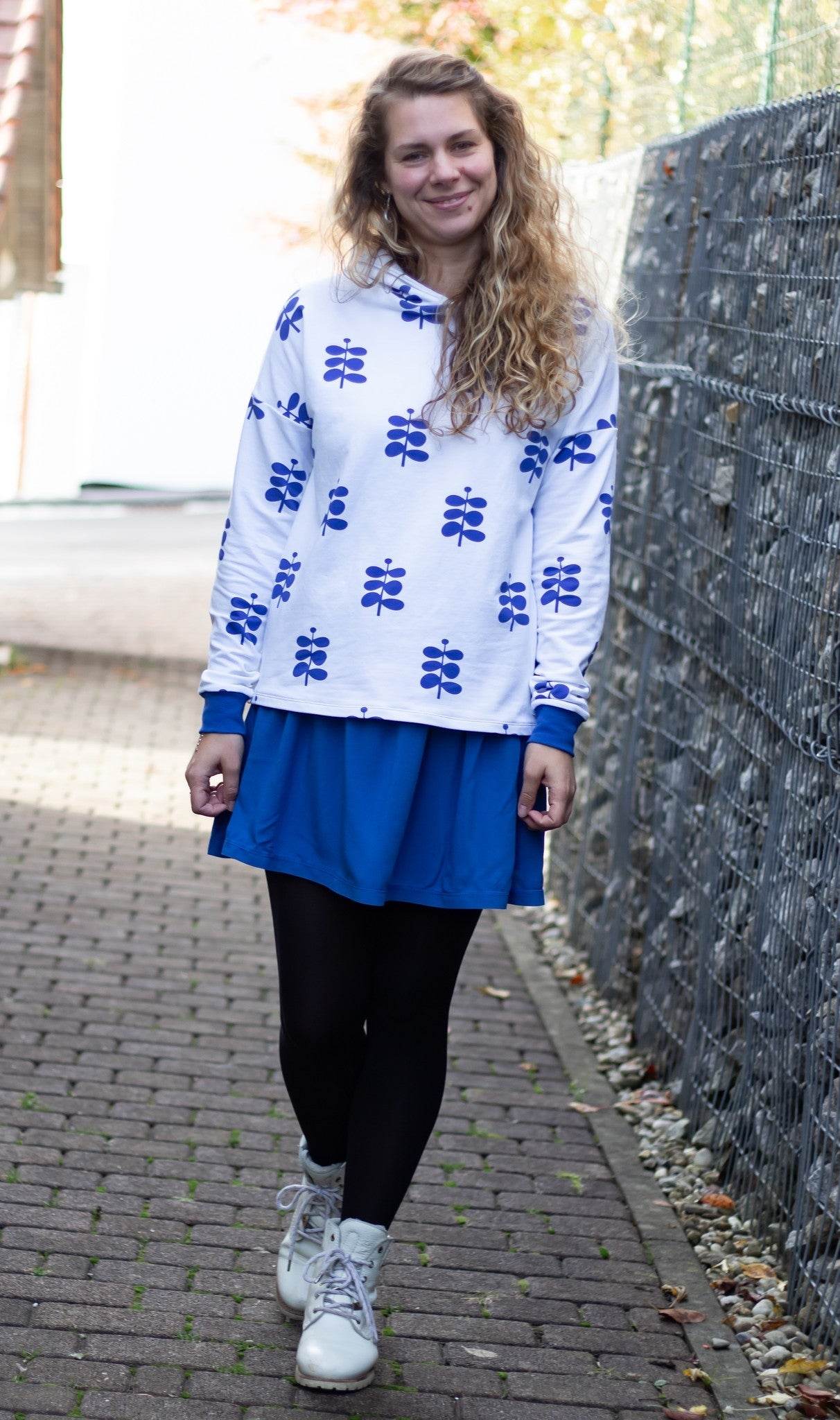 Schnittmuster Hoodie/Kleid/Rock GREDING Gr. 34-56 : - Sewando