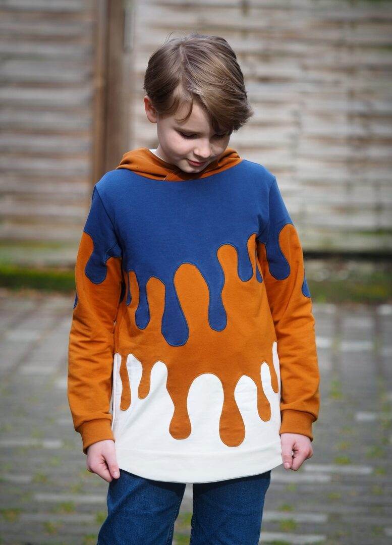 PASST GARANTIE SPLASH Sweater/ Hoodie Gr. 110-140 mit 2 Kapuzen & Halsbündchen - DIN A0 für Beamer geeignet - Sewando