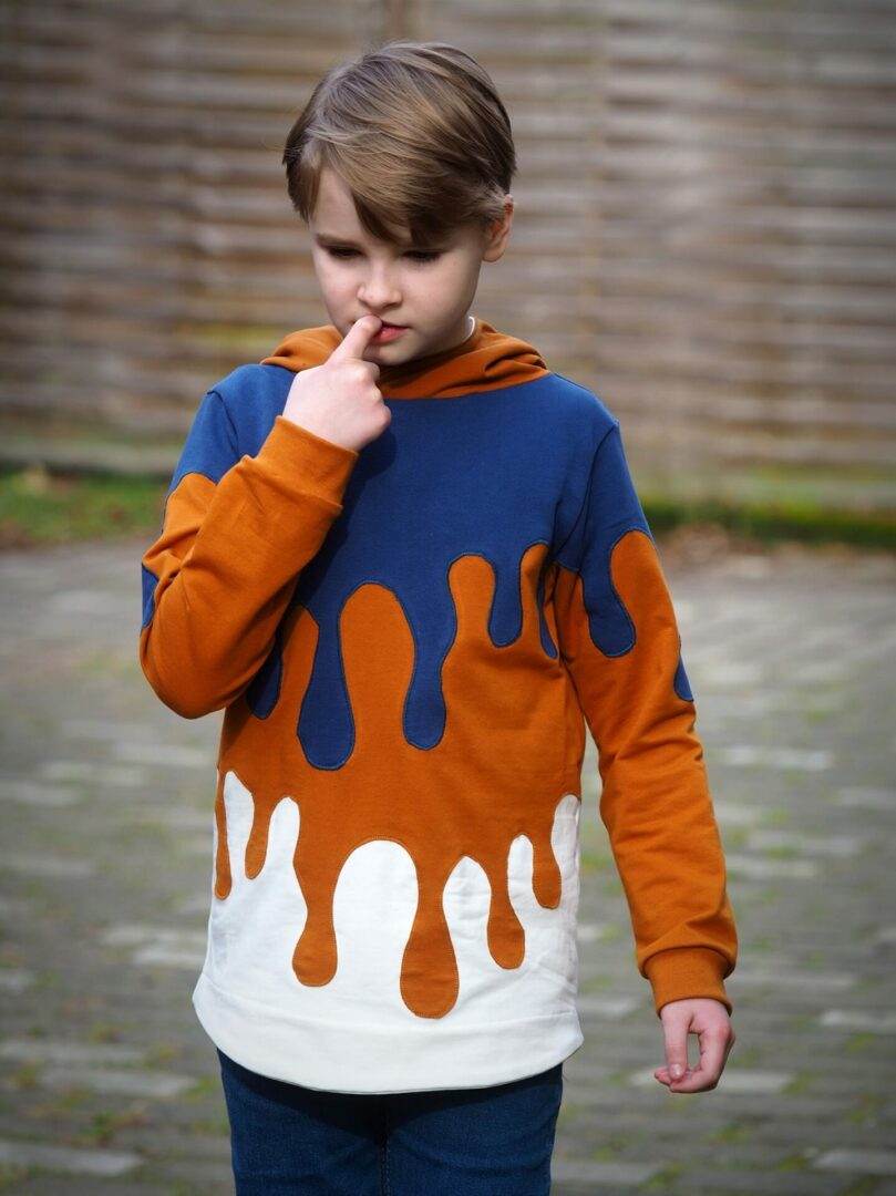 PASST GARANTIE SPLASH Sweater/ Hoodie Gr. 110-140 mit 2 Kapuzen & Halsbündchen - DIN A0 für Beamer geeignet - Sewando