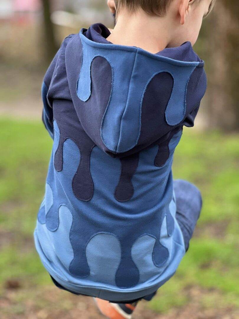 PASST GARANTIE SPLASH Sweater/ Hoodie Gr. 110-140 mit 2 Kapuzen & Halsbündchen - DIN A0 für Beamer geeignet - Sewando