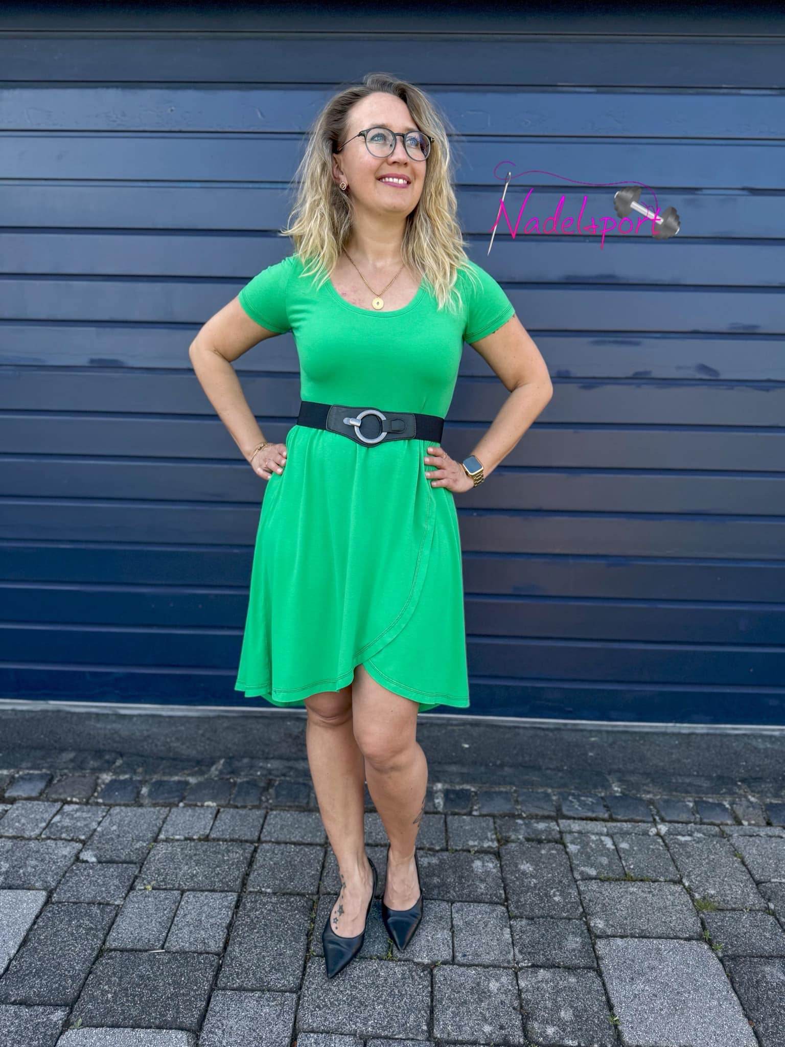 Schnittmuster Kleid HOLLFELD Gr. 32-54 : - Sewando