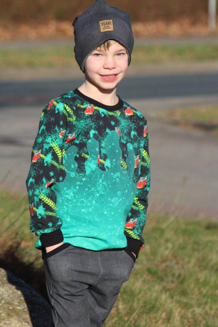 PASST GARANTIE SPLASH Sweater/ Hoodie Gr. 74-104 mit 2 Kapuzen & Halsbündchen - DIN A0 für Beamer geeignet - Sewando