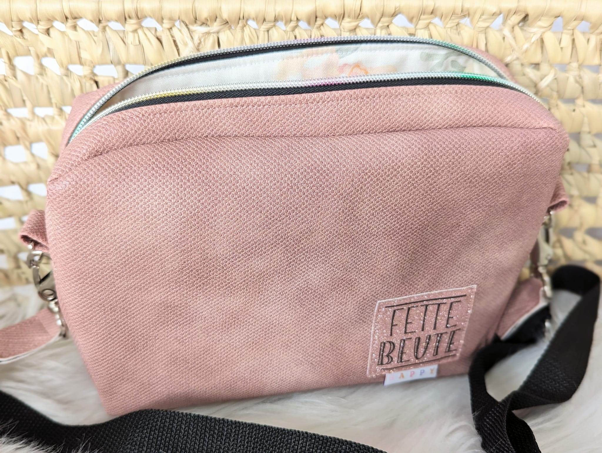 Schnittmuster Crossbag Tasche TROGEN + Videoanleitung : - Sewando