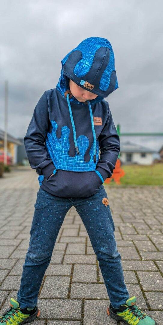 PASST GARANTIE SPLASH Sweater/ Hoodie Gr. 110-140 mit 2 Kapuzen & Halsbündchen - DIN A0 für Beamer geeignet - Sewando