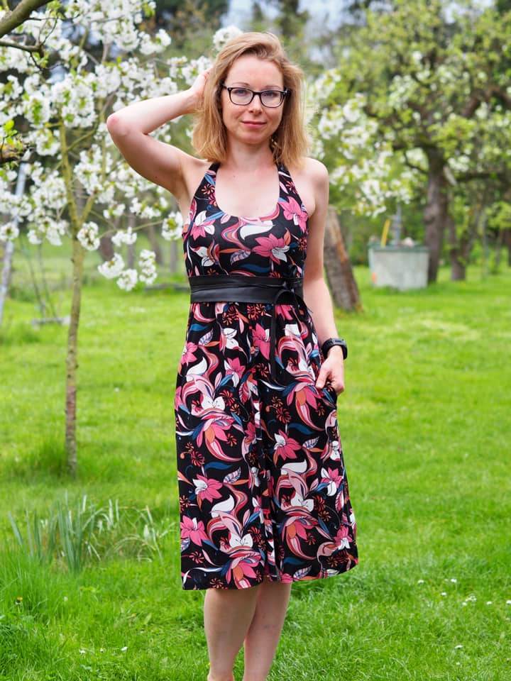 Schnittmuster Kleid ANZING Gr. 32-50 : - Sewando