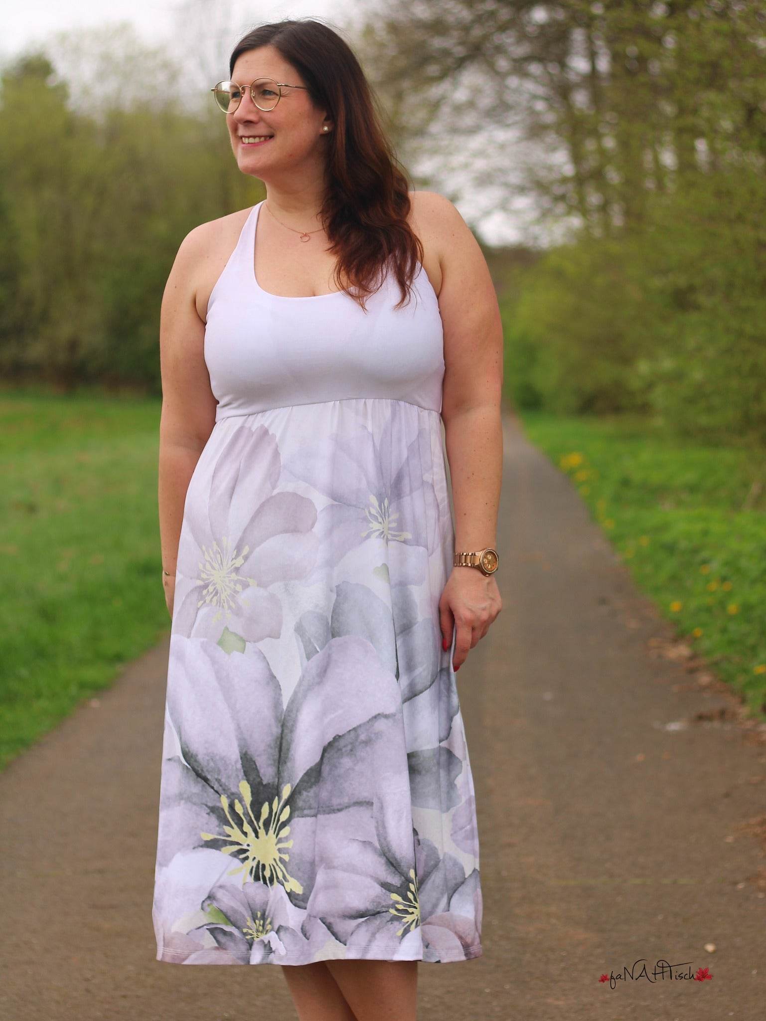 Schnittmuster Kleid ANZING Gr. 32-50 : - Sewando