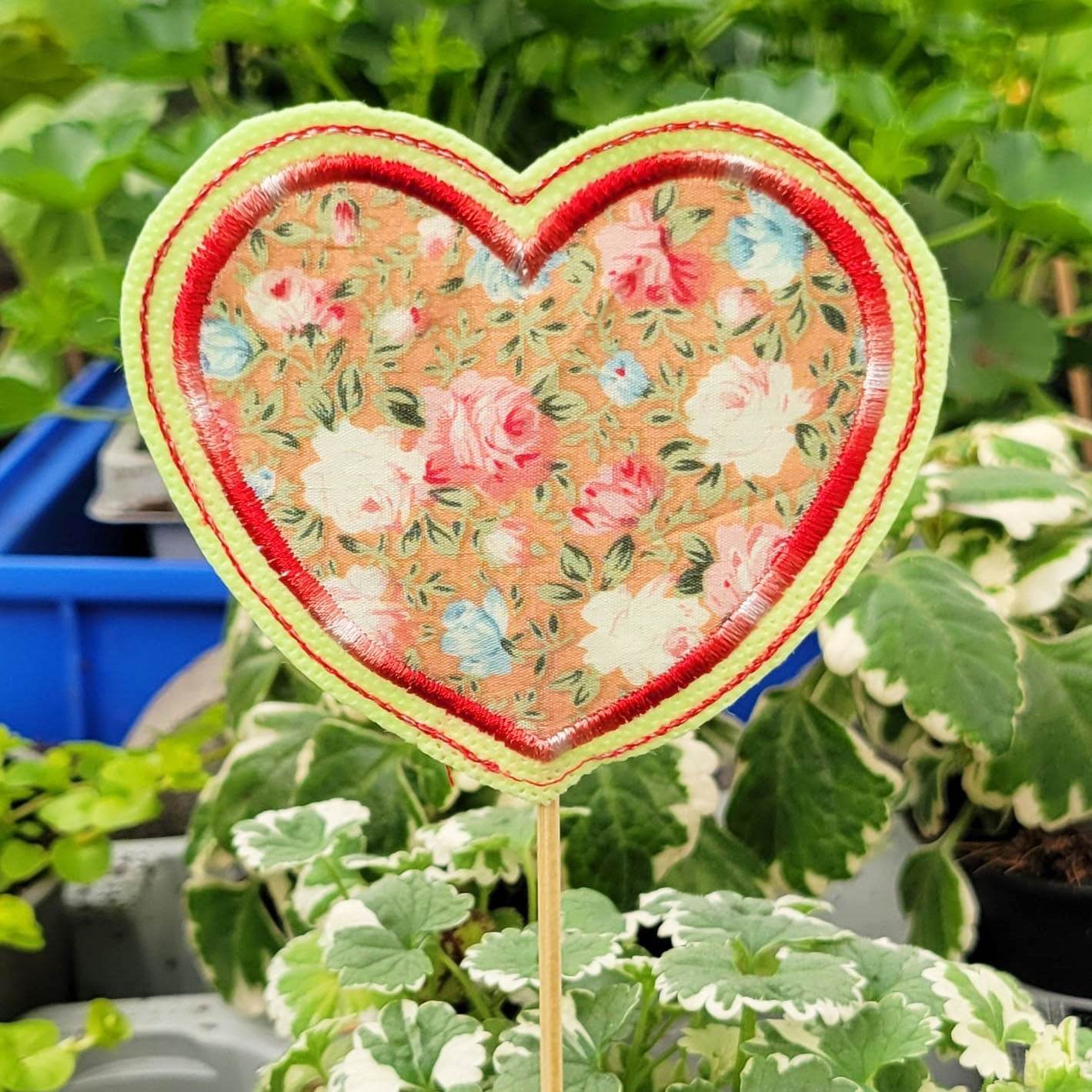 6x Stickdatei Deko Herz ITH mit Applikation - Sewando