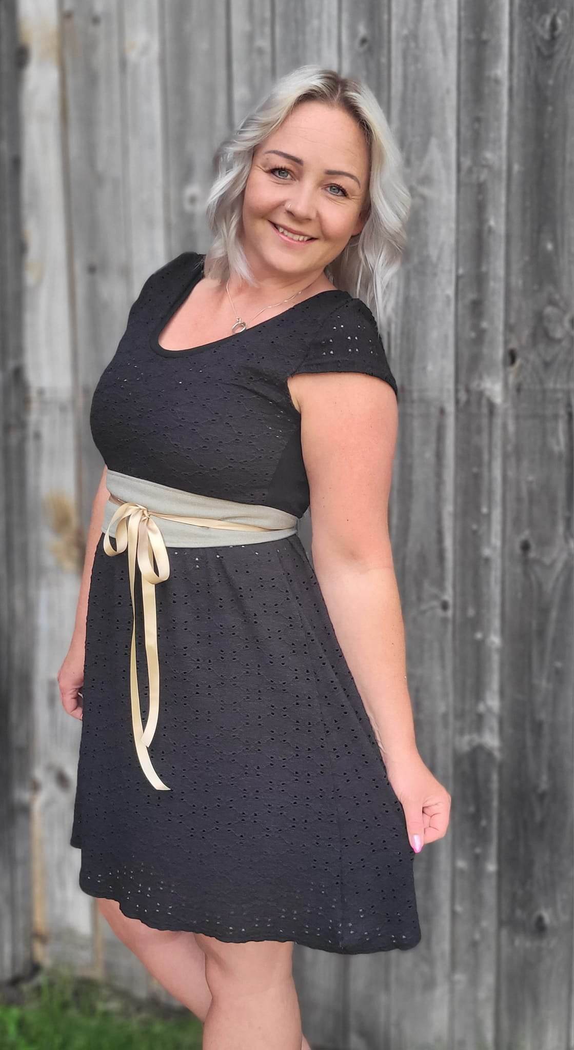 Schnittmuster Kleid HOLLFELD Gr. 32-54 : - Sewando