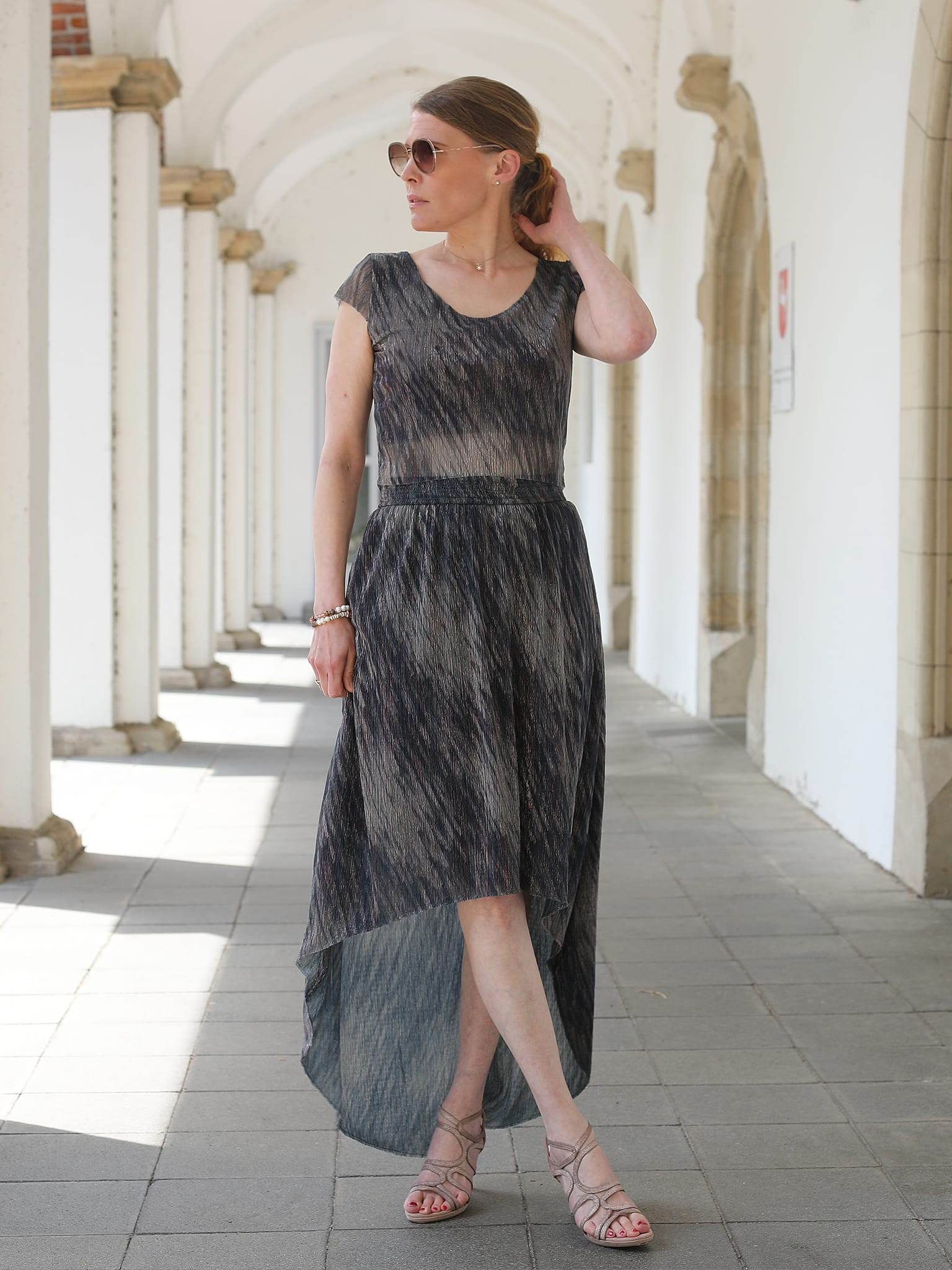 Schnittmuster Kleid HOLLFELD Gr. 32-54 : - Sewando