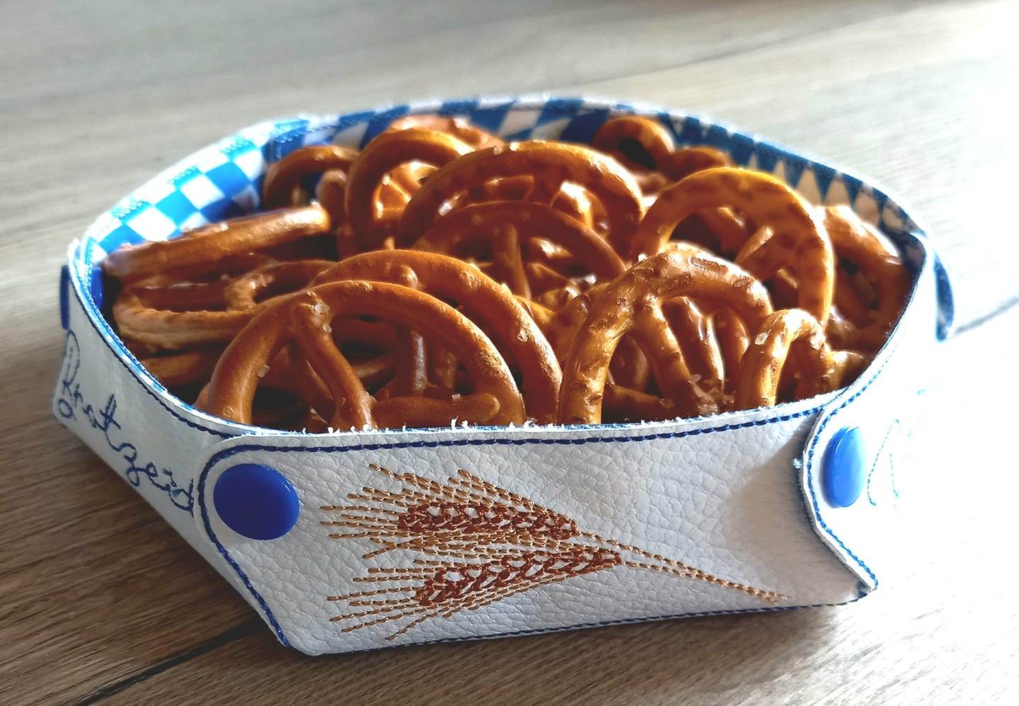 Stickdatei Brotkorb in 4 Größen - Sewando
