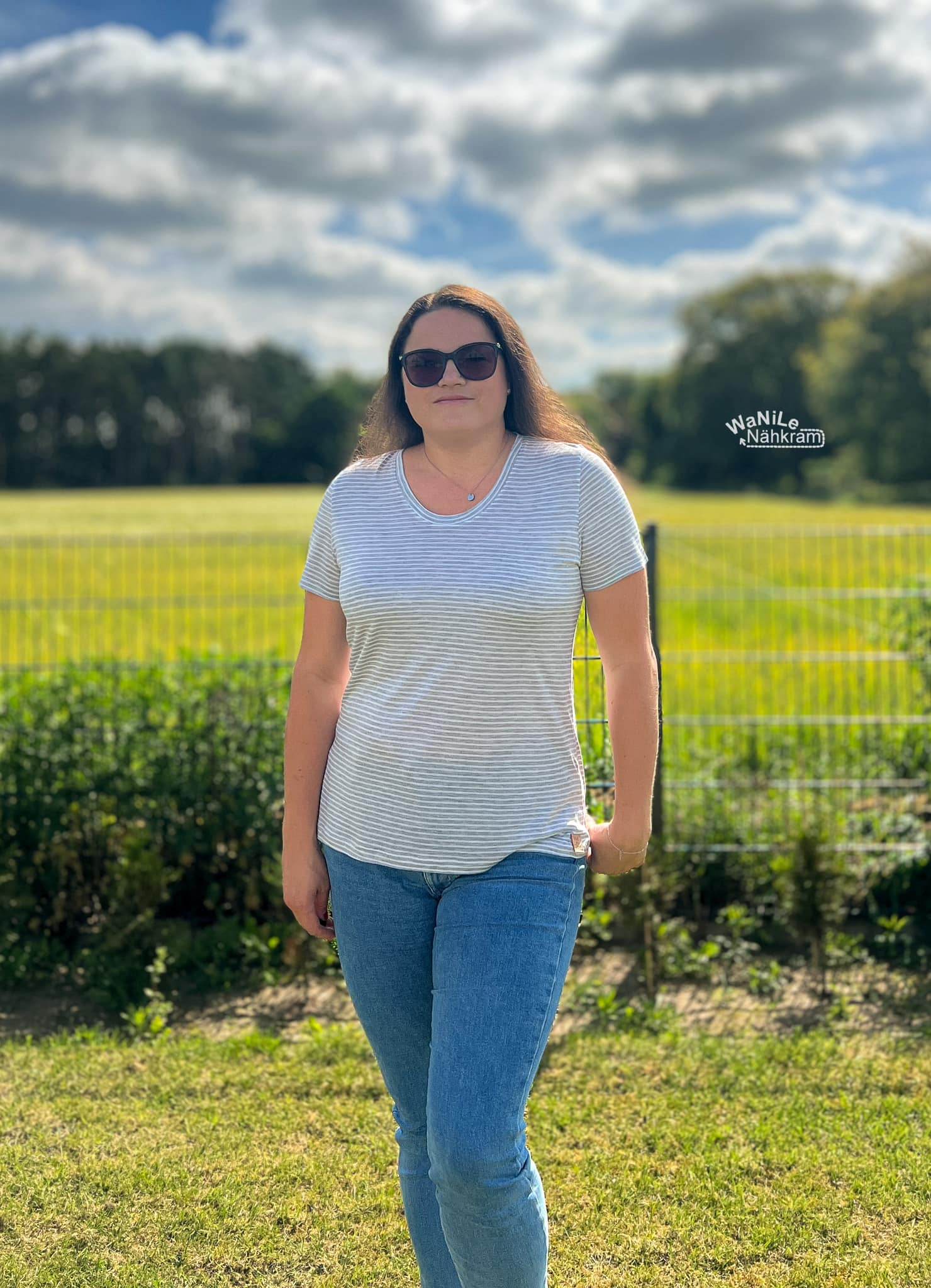 Schnittmuster BASIC Shirt Nr.1 Rundhals Gr. 32-56 + gratis Plotterdatei - Sewando