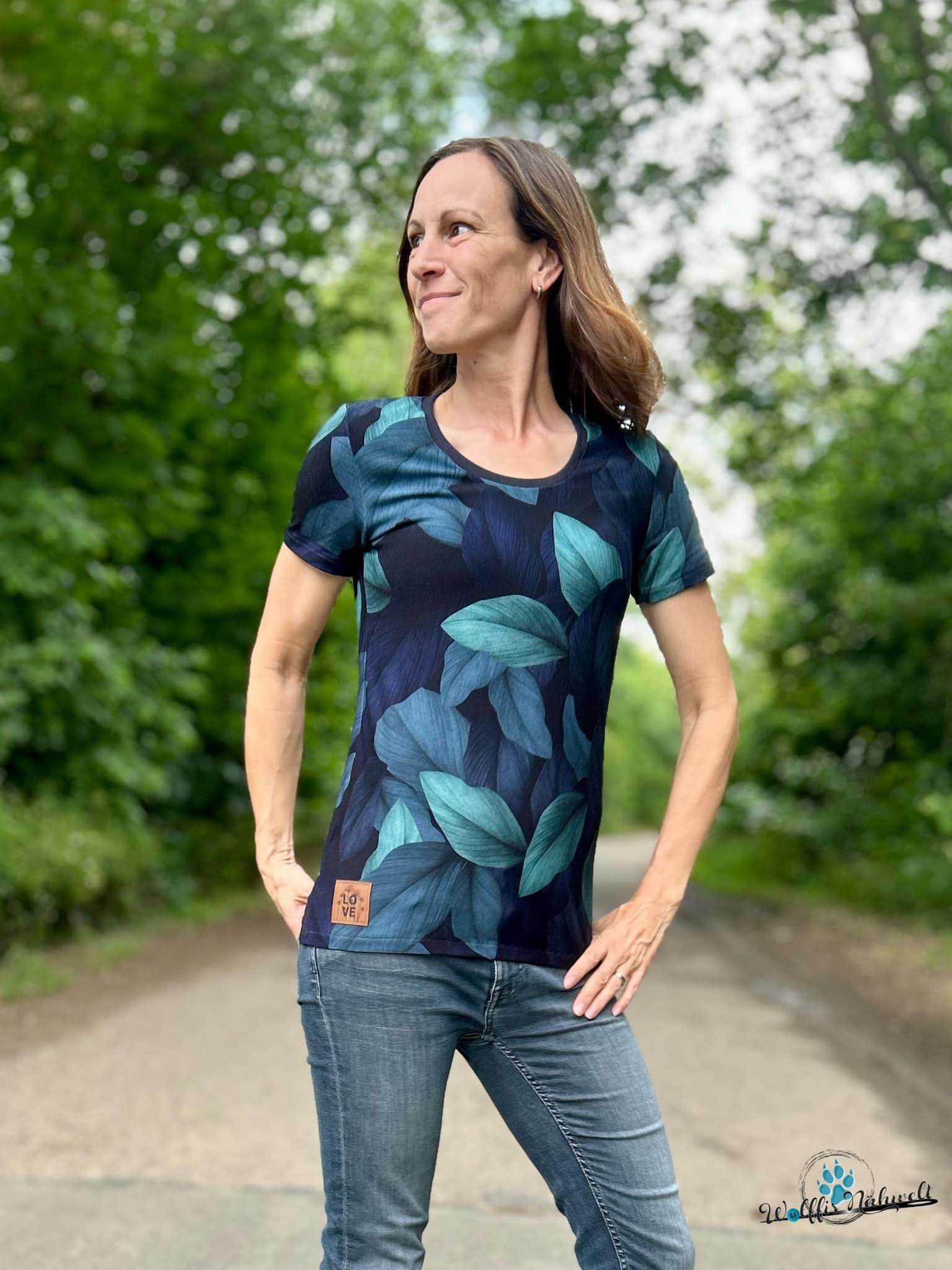 Schnittmuster BASIC Shirt Nr.1 Rundhals Gr. 32-56 + gratis Plotterdatei - Sewando