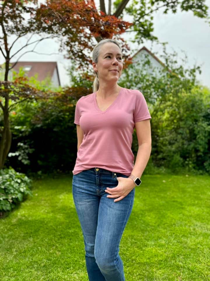 Schnittmuster BASIC Shirt Nr. 2 V-Ausschnitt Gr. 32-56 + gratis Plotterdatei : - Sewando