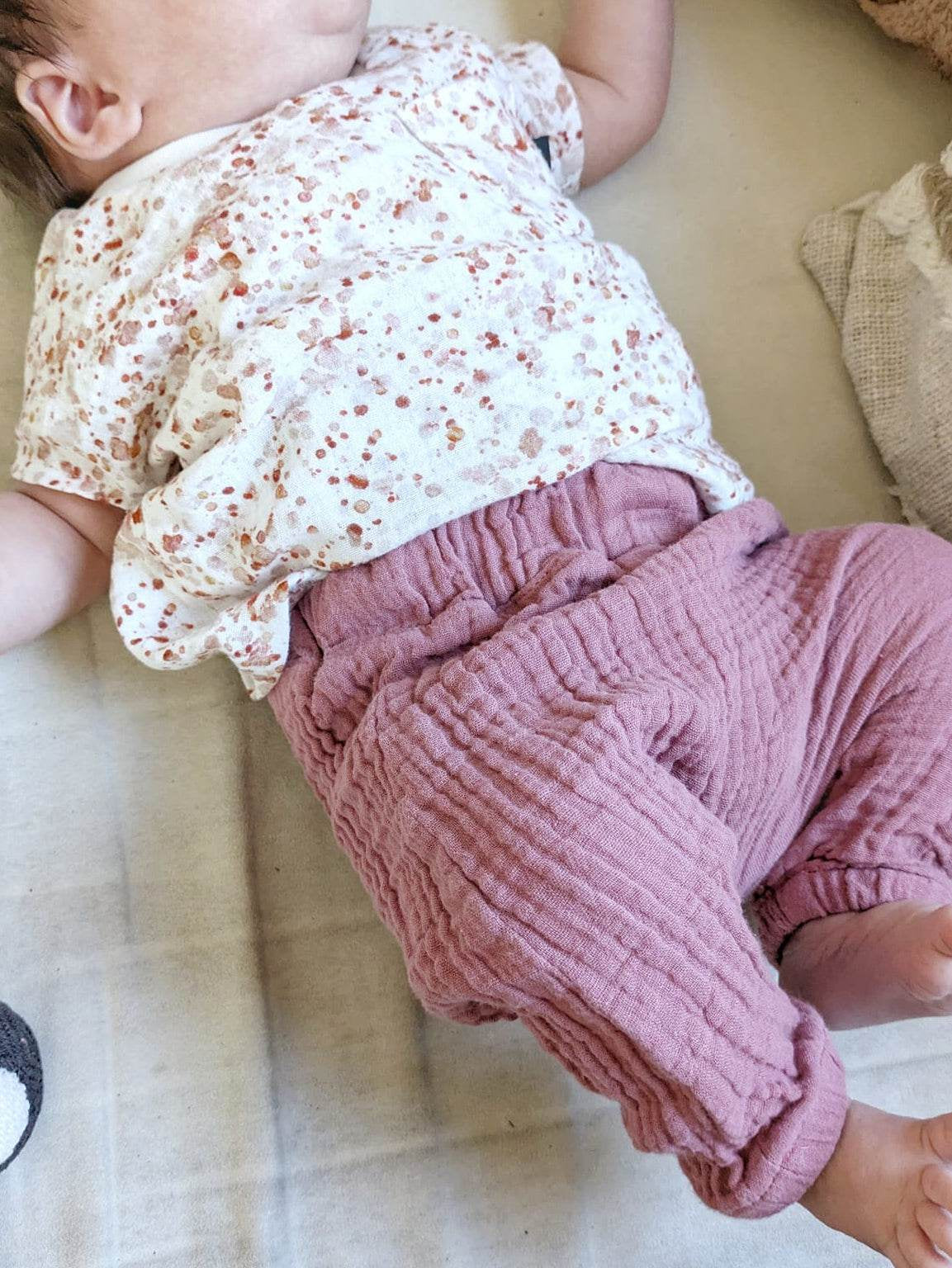 Musselin-Sommer-Set: Hose und Shirt, Schnittmuster Grösse 50-104 - Sewando