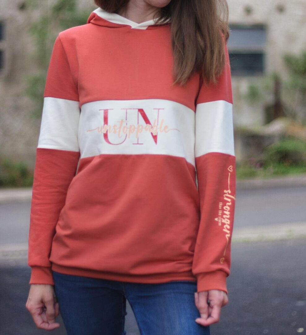 SORGLOS-SYSTEM Basicline Hoodie 135-170cm KG Kapuzenshirt DIN A4 BESONDERES PASSFORMSYSTEM - Sewando