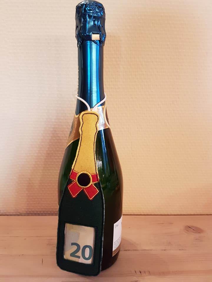 Stickdatei - Sektflasche (in 2 Größen) - Sewando