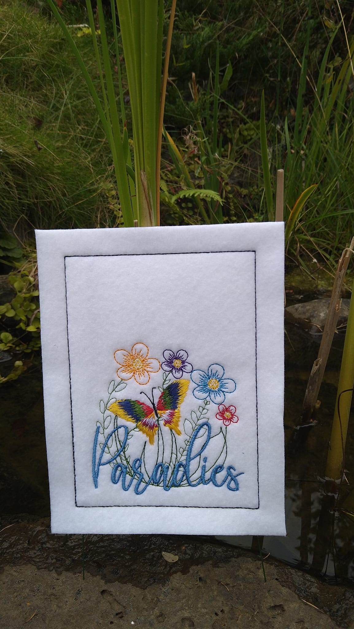 Stickdatei - Paradiesgarten (mit Federstich-Schmetterling) - Sewando