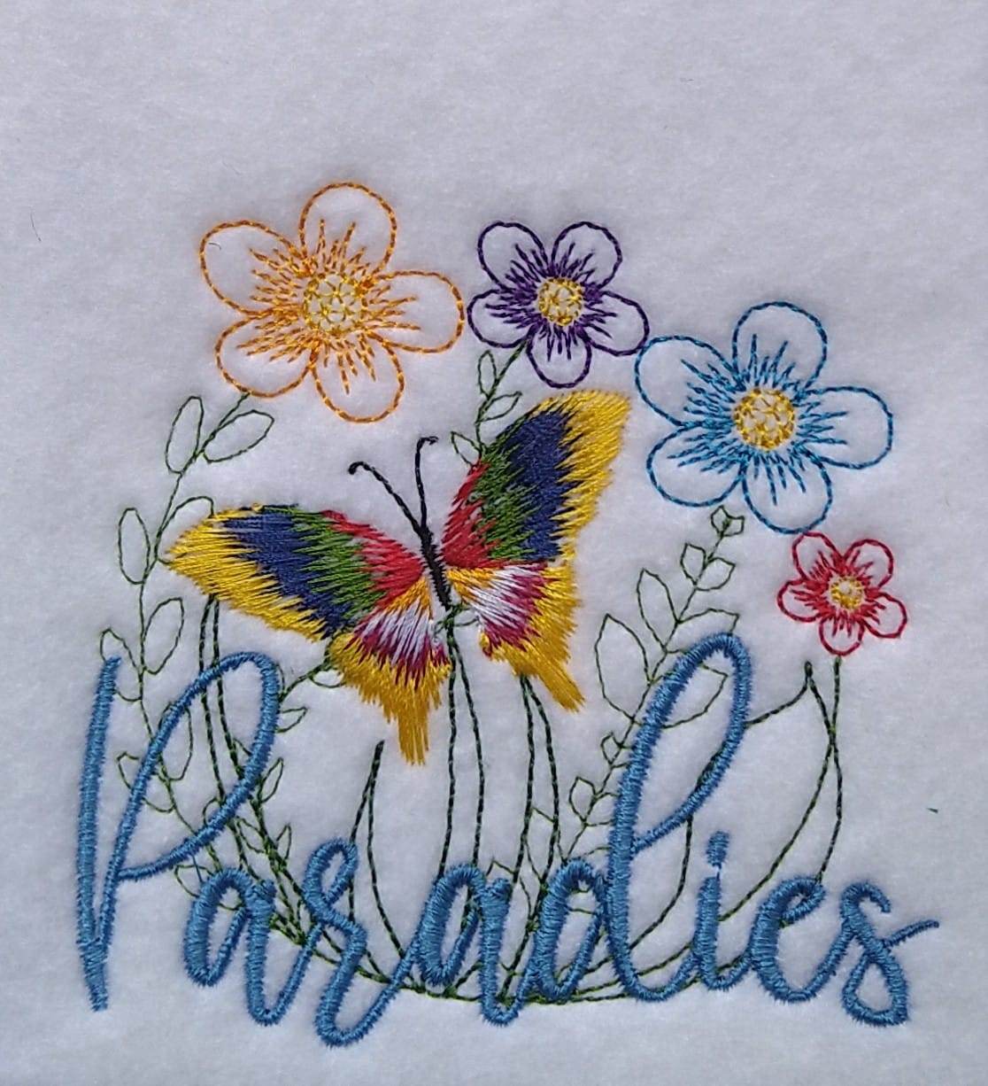 Stickdatei - Paradiesgarten (mit Federstich-Schmetterling) - Sewando