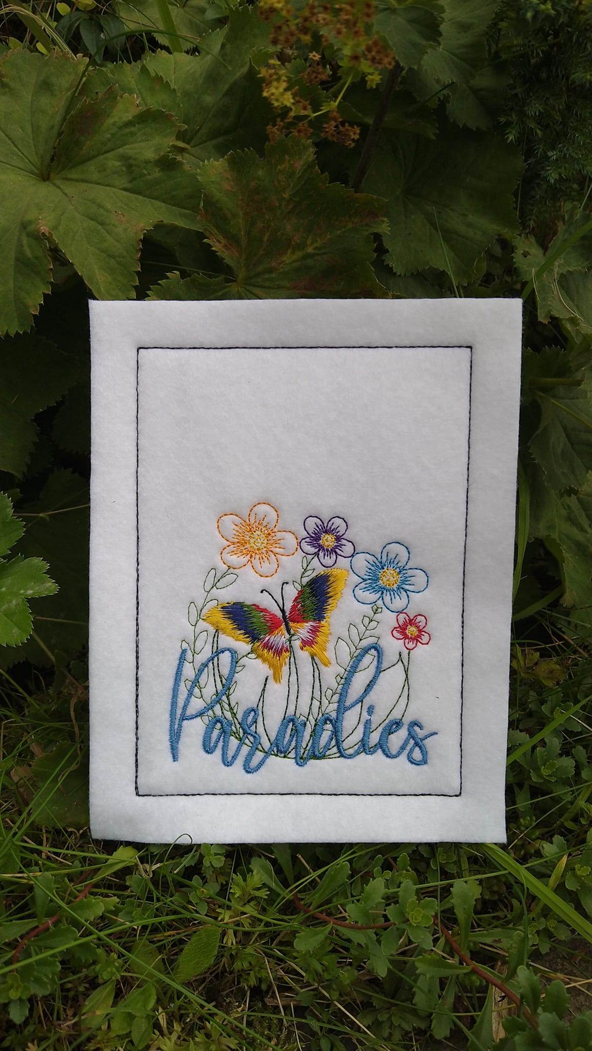 Stickdatei - Paradiesgarten (mit Federstich-Schmetterling) - Sewando