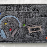 Stickdatei - MUSIK an, WELT aus (2 Versionen) - Sewando