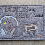 Stickdatei - MUSIK an, WELT aus (2 Versionen) - Sewando