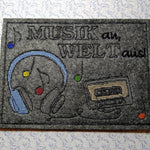 Stickdatei - MUSIK an, WELT aus (2 Versionen) - Sewando