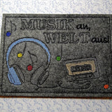 Stickdatei - MUSIK an, WELT aus (2 Versionen) - Sewando