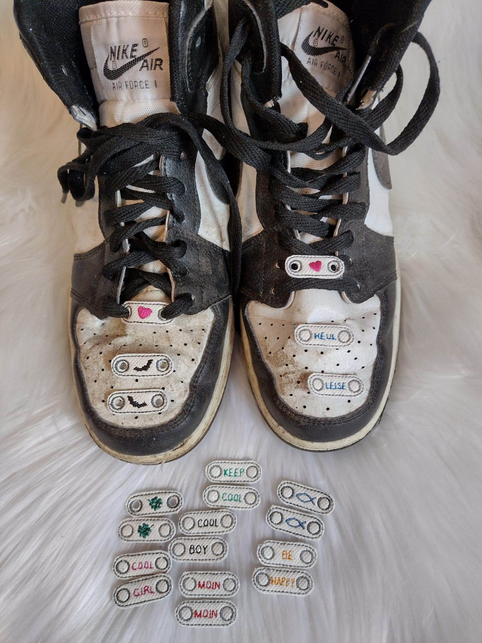 Stickdatei Lace Tags für Schnürschuhe - Sewando