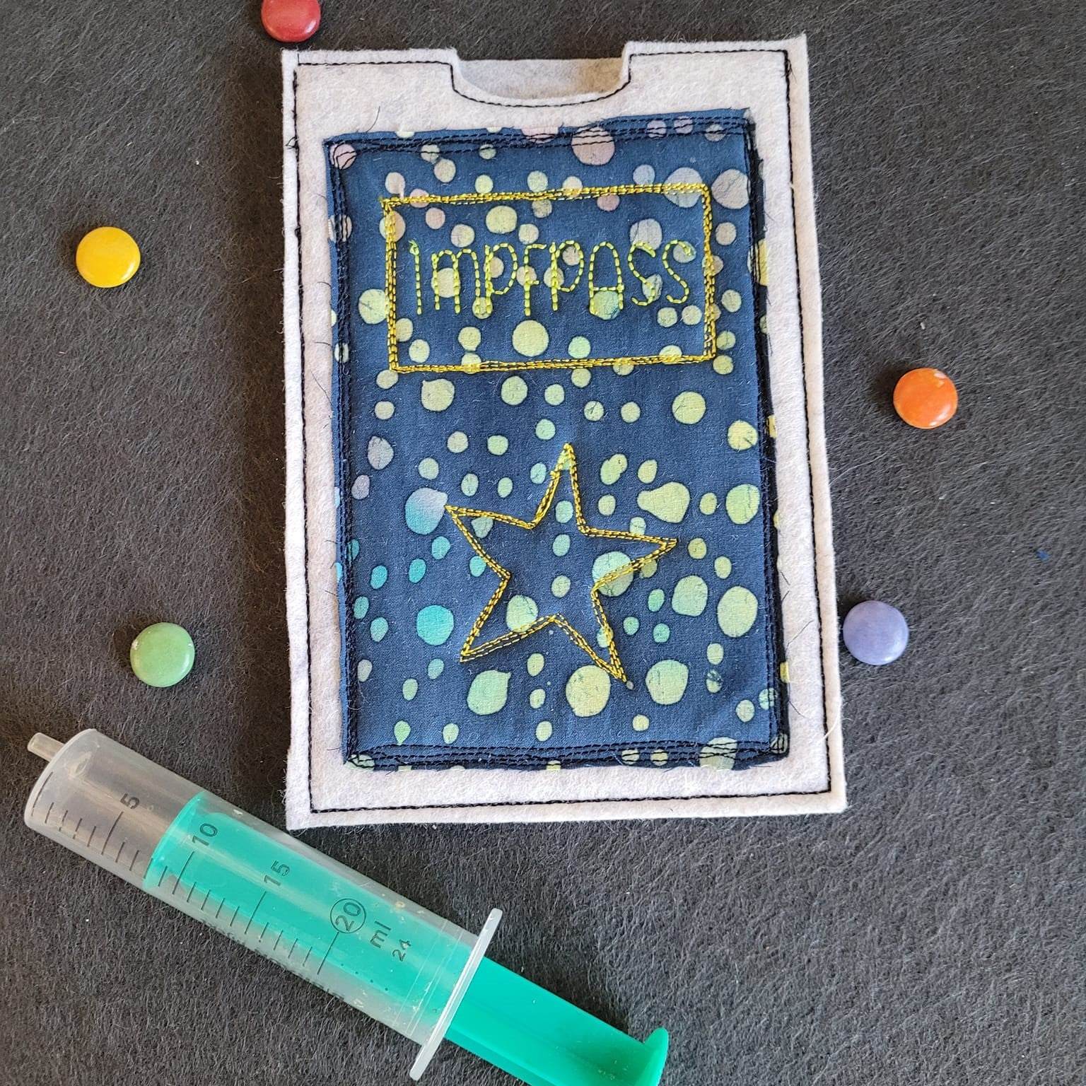 Stickdatei - SCRIBBLE Impfpass - Hüllen (6 Motive) - Sewando