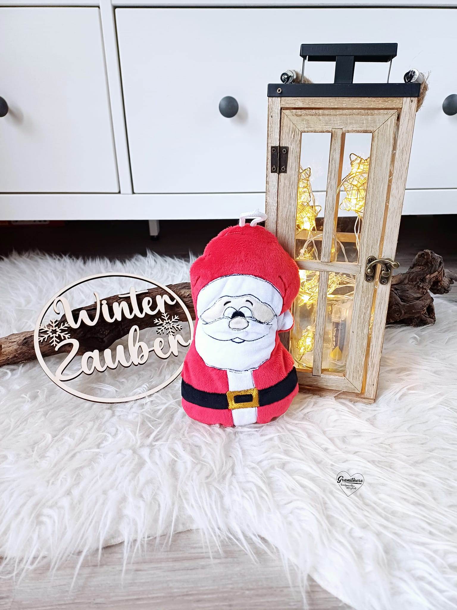 Stickdatei *ITH Weihnachtsmann Adventskalender Säckchen* 15x24 18x30 - Sewando