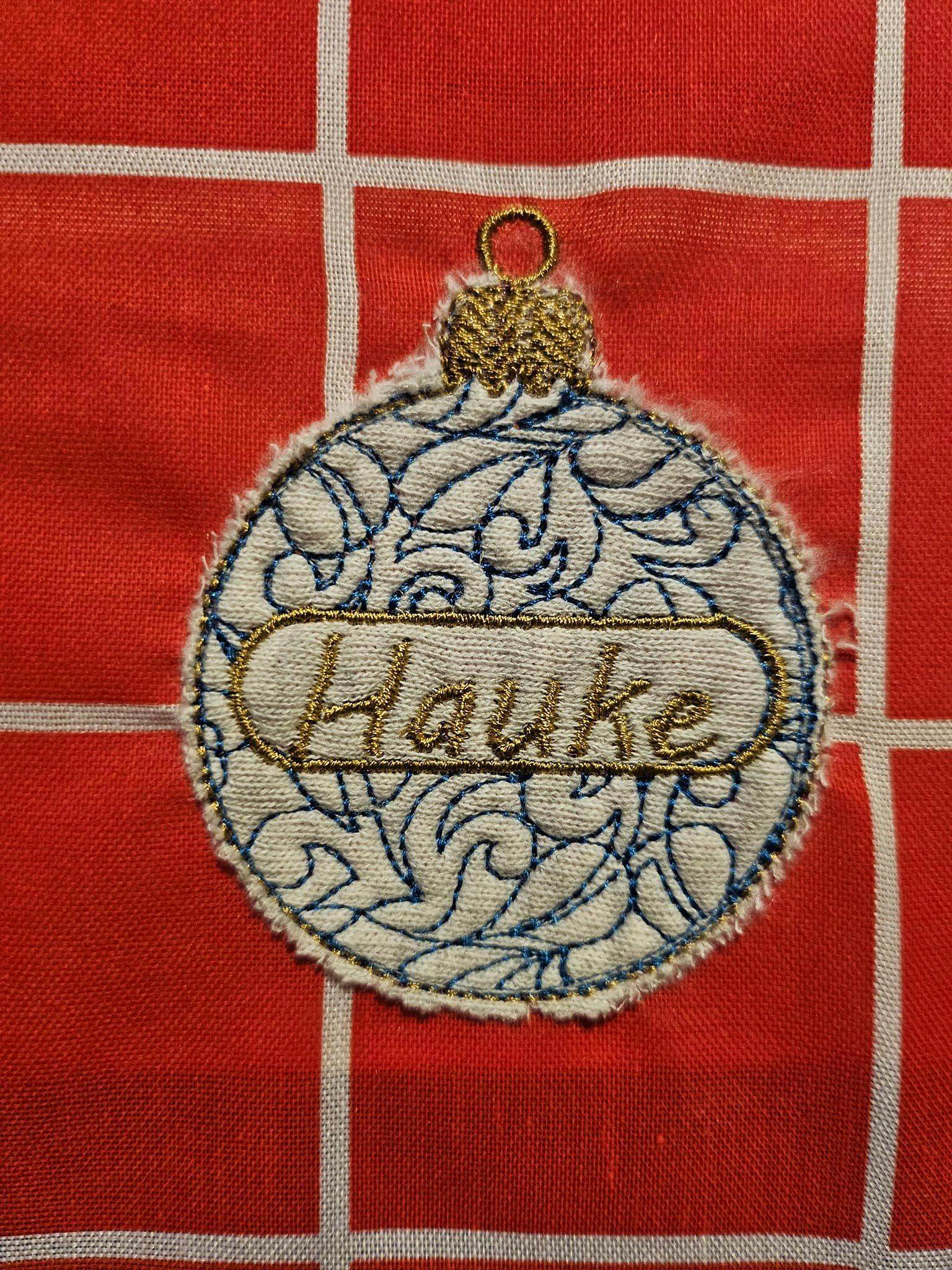 Stickdatei - 8 Christbaumkugeln personalisierbar - Sewando