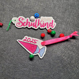 Stickdatei Anhänger Schulkind & Schultüte 2025 - Sewando