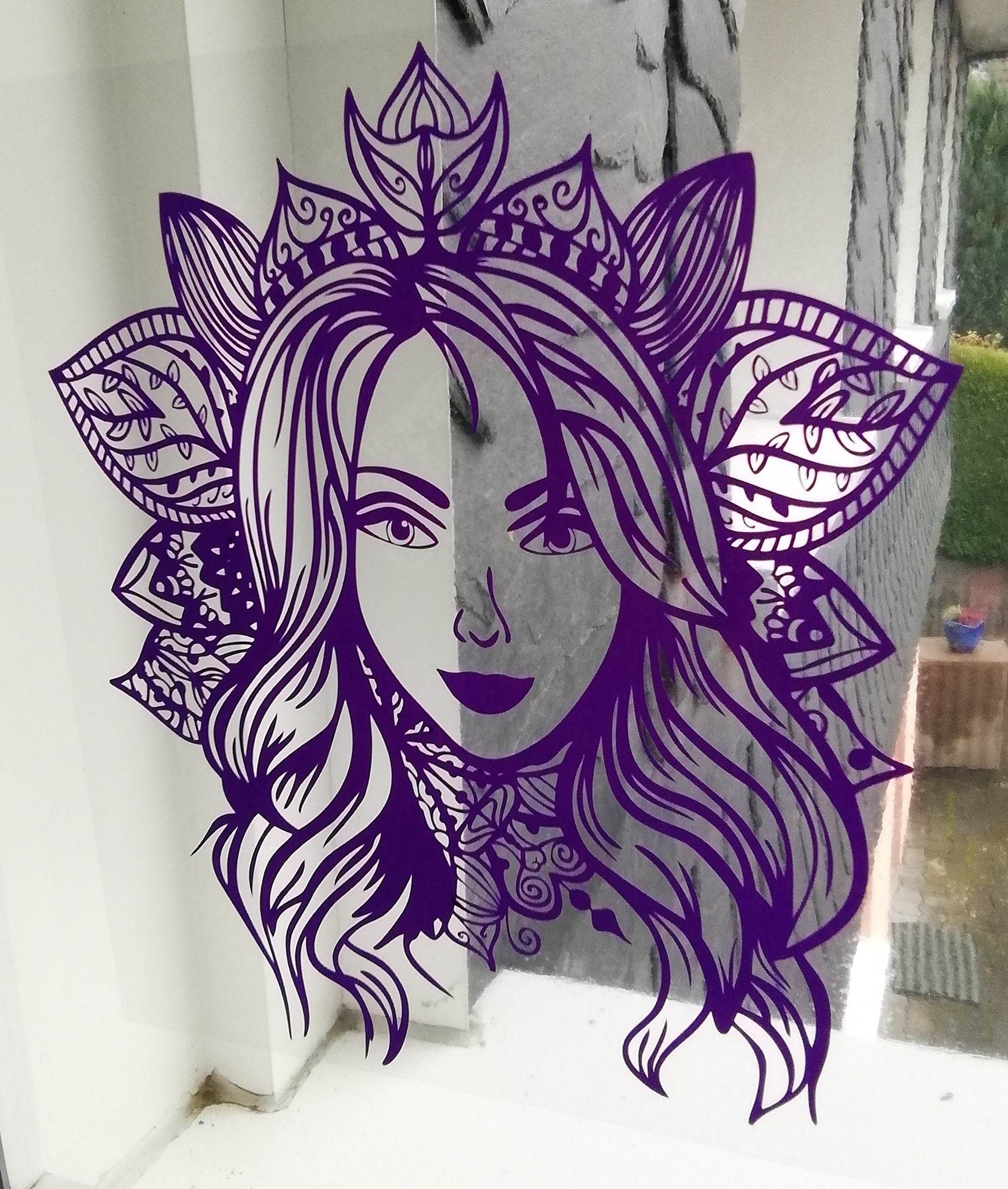 Foliendatei Mandala Style Frau - Sewando