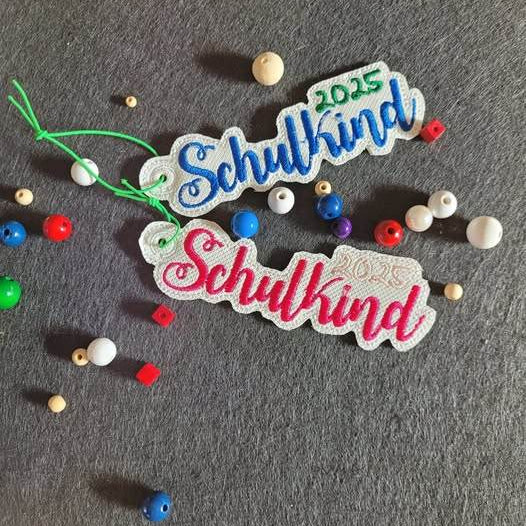 Stickdatei Anhänger Schulkind & Schultüte 2025 - Sewando