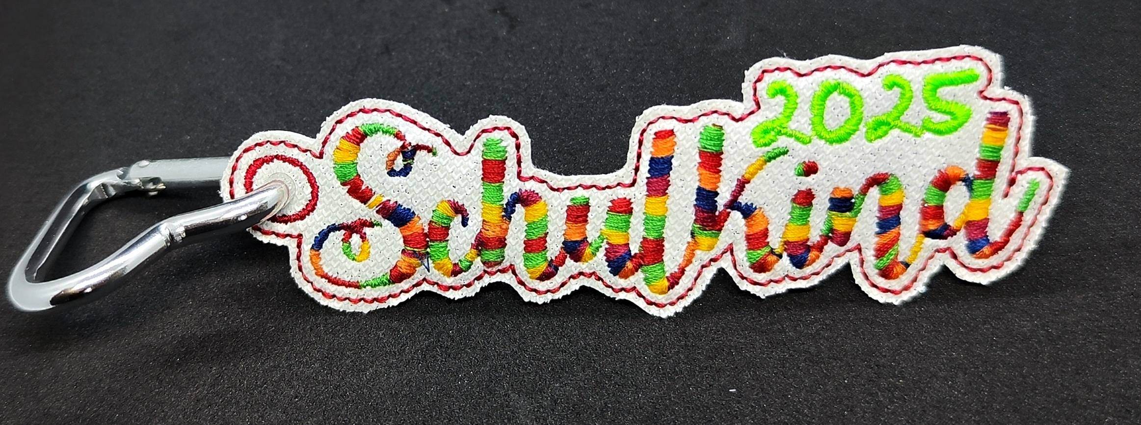 Stickdatei Anhänger Schulkind & Schultüte 2025 - Sewando